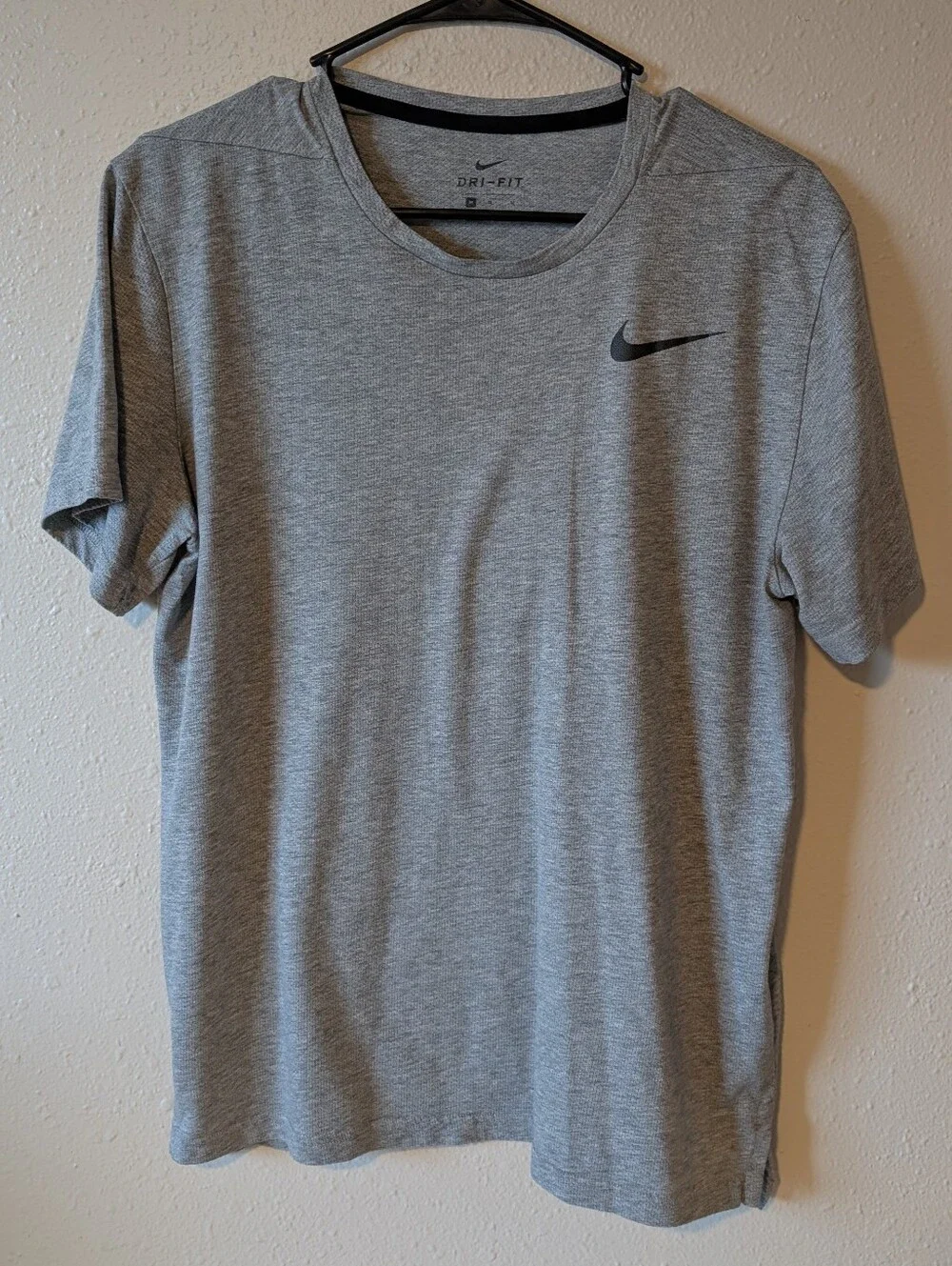 Nike Men's Heather Gray Dri-FIT Short Sleeve Tee